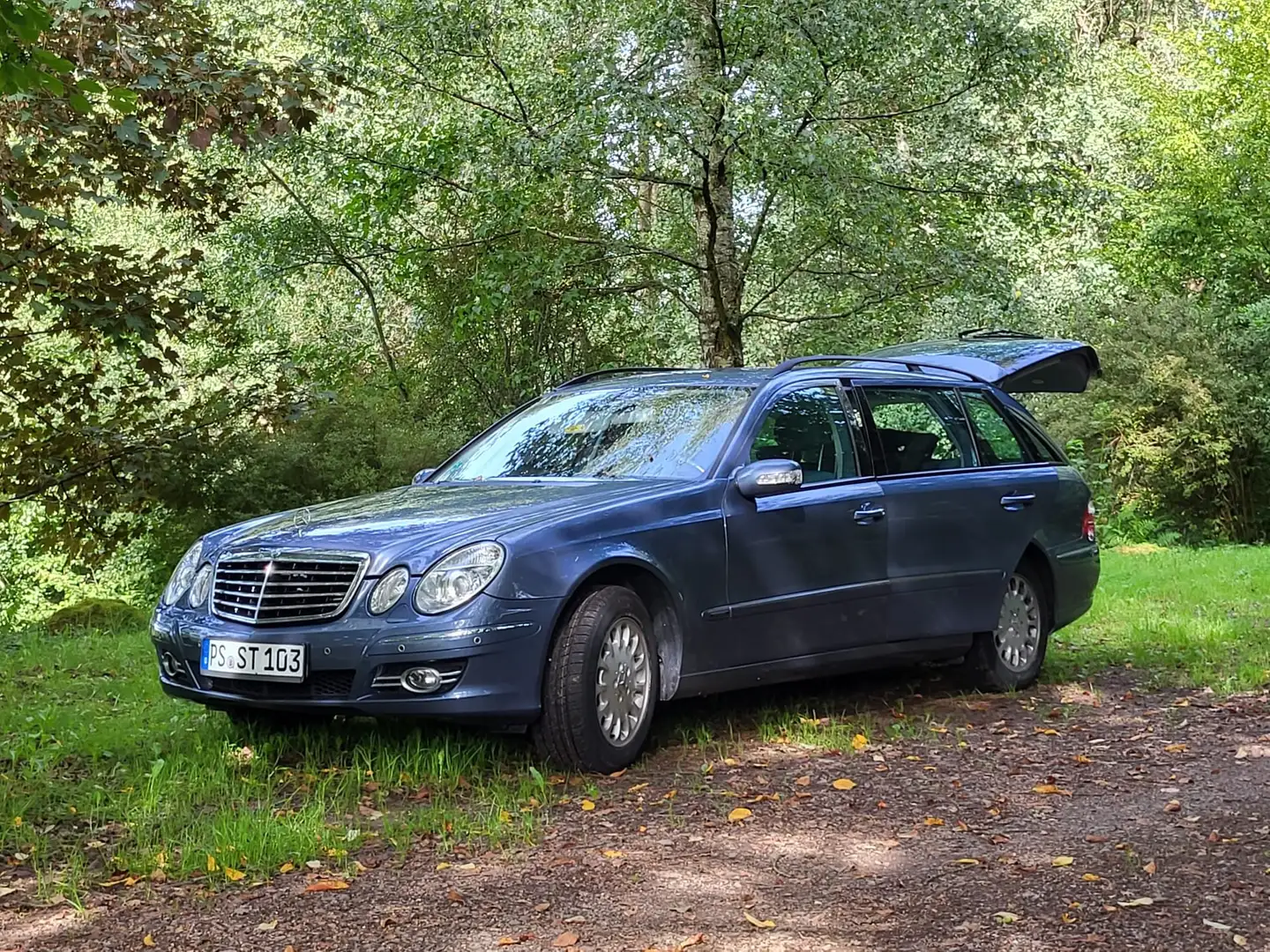 Mercedes-Benz E 240 E 240 T 4Matic Avantgarde Blau - 2