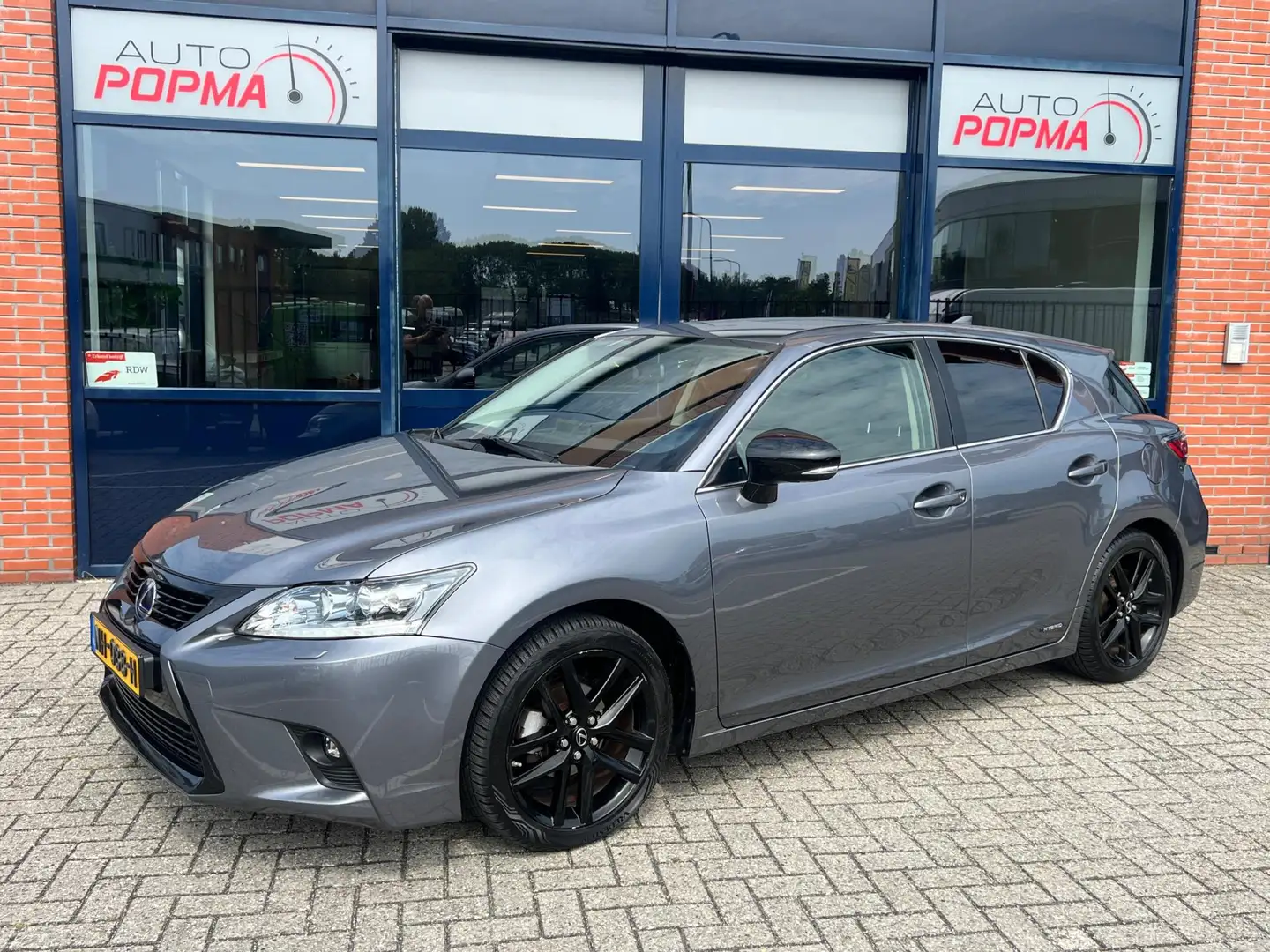 Lexus CT 200h Sport Edition Automaat / Schuif- kanteldak / 17" L Gris - 1