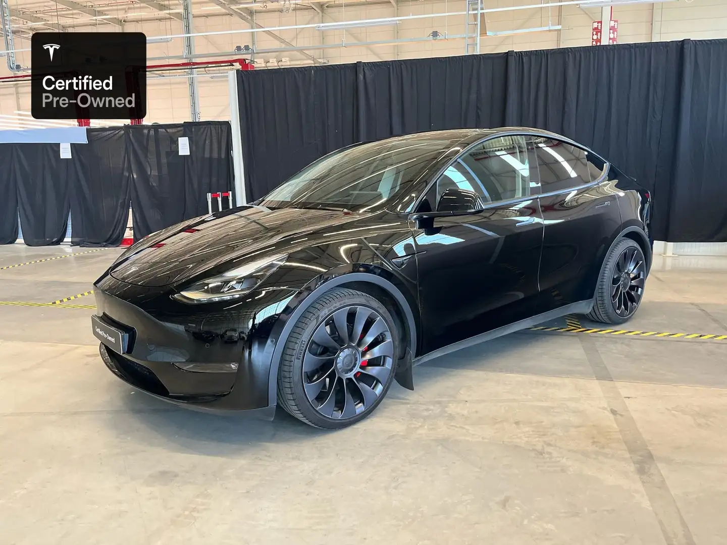 Tesla Model Y Performance AWD/Certified pre owned Negro - 1