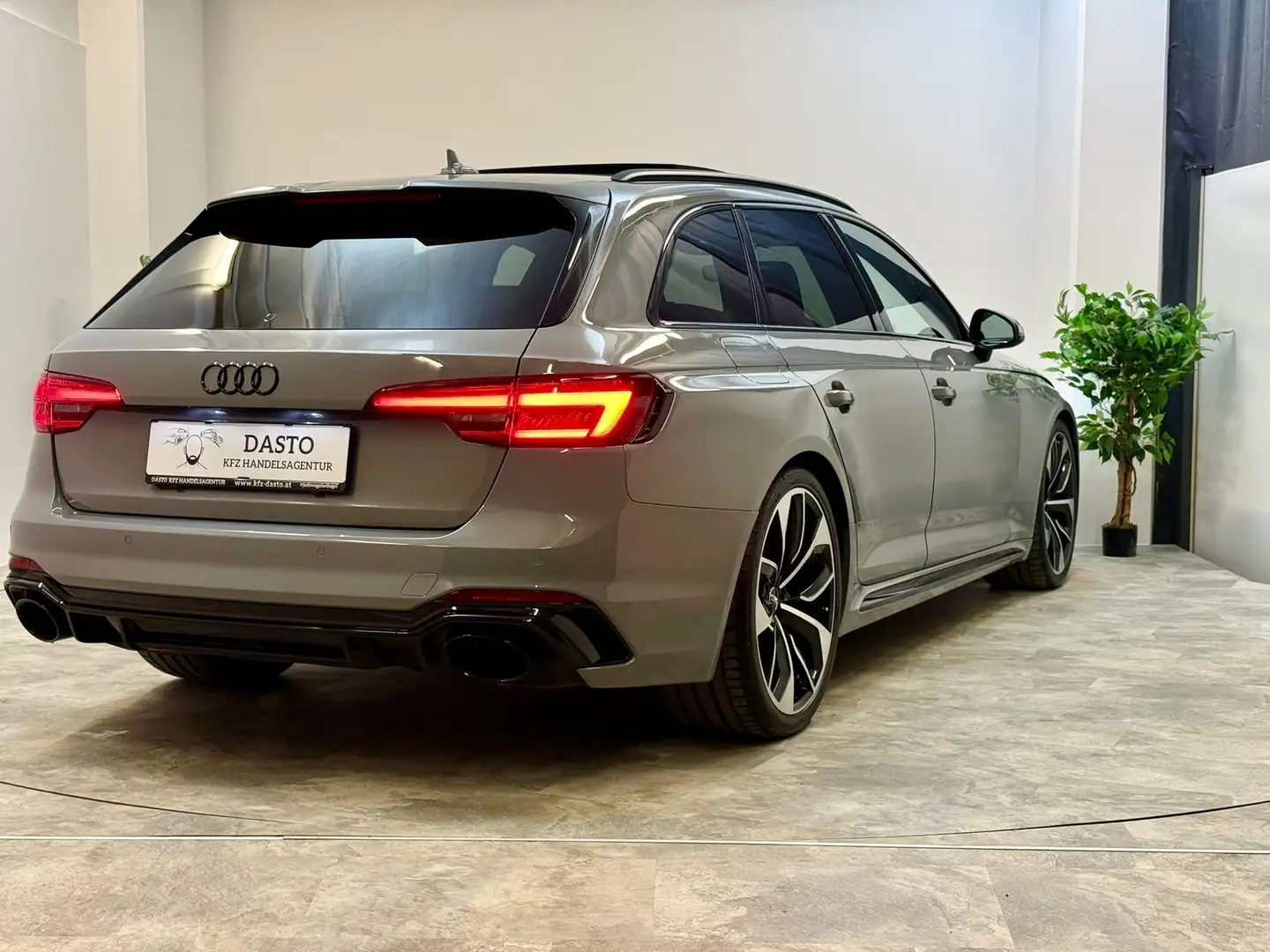 Audi RS4 2.9TFSI Quattro __ NARDOGRAU __ 57a NEU __ Grau - 2