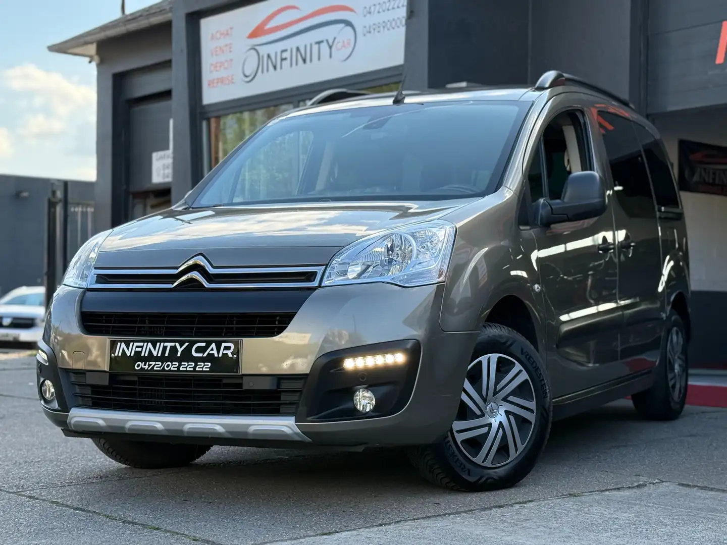 Citroen Berlingo 1.6 BlueHDi MULTISPACE Marrone - 2