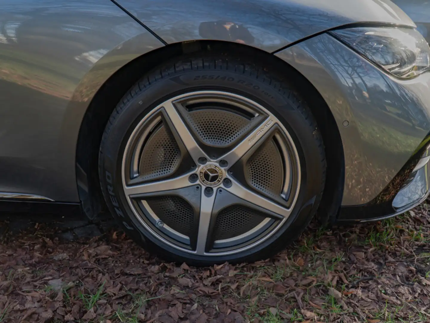 Mercedes-Benz EQE 500 4M AMG-Sport/Hyper/Pano/Burm/Night/Distr Grau - 2