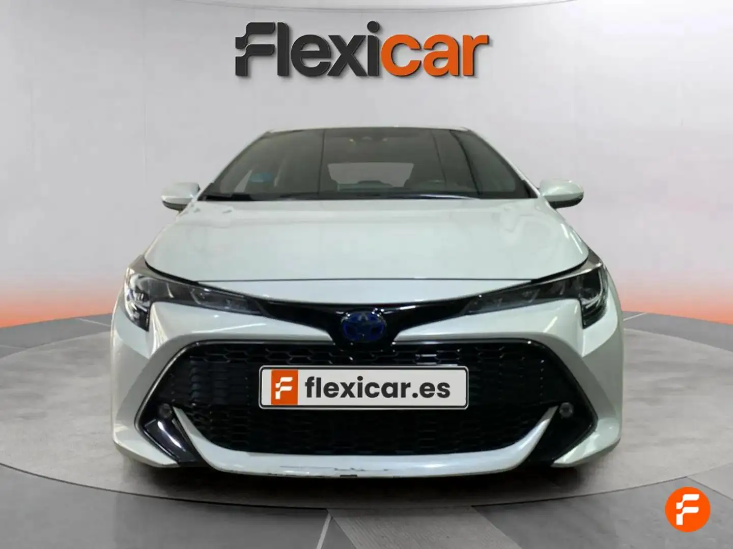 Toyota Corolla 1.8 125H ACTIVE TECH E-CVT - 5P (2021) Wit - 2