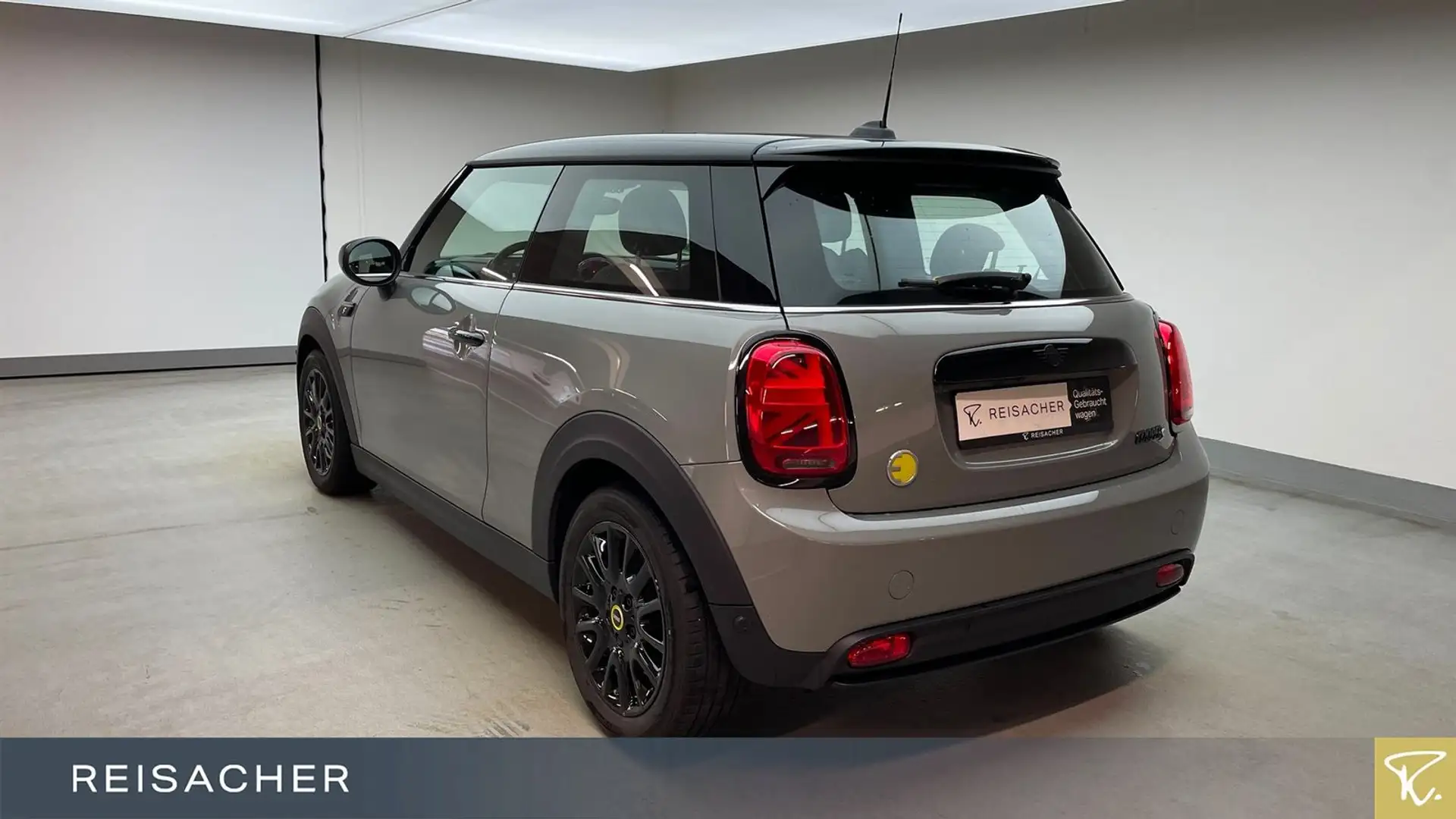 MINI Cooper SE Classic-Trim,Pano,Navi,RFK,SpoSi,HUD Grau - 2