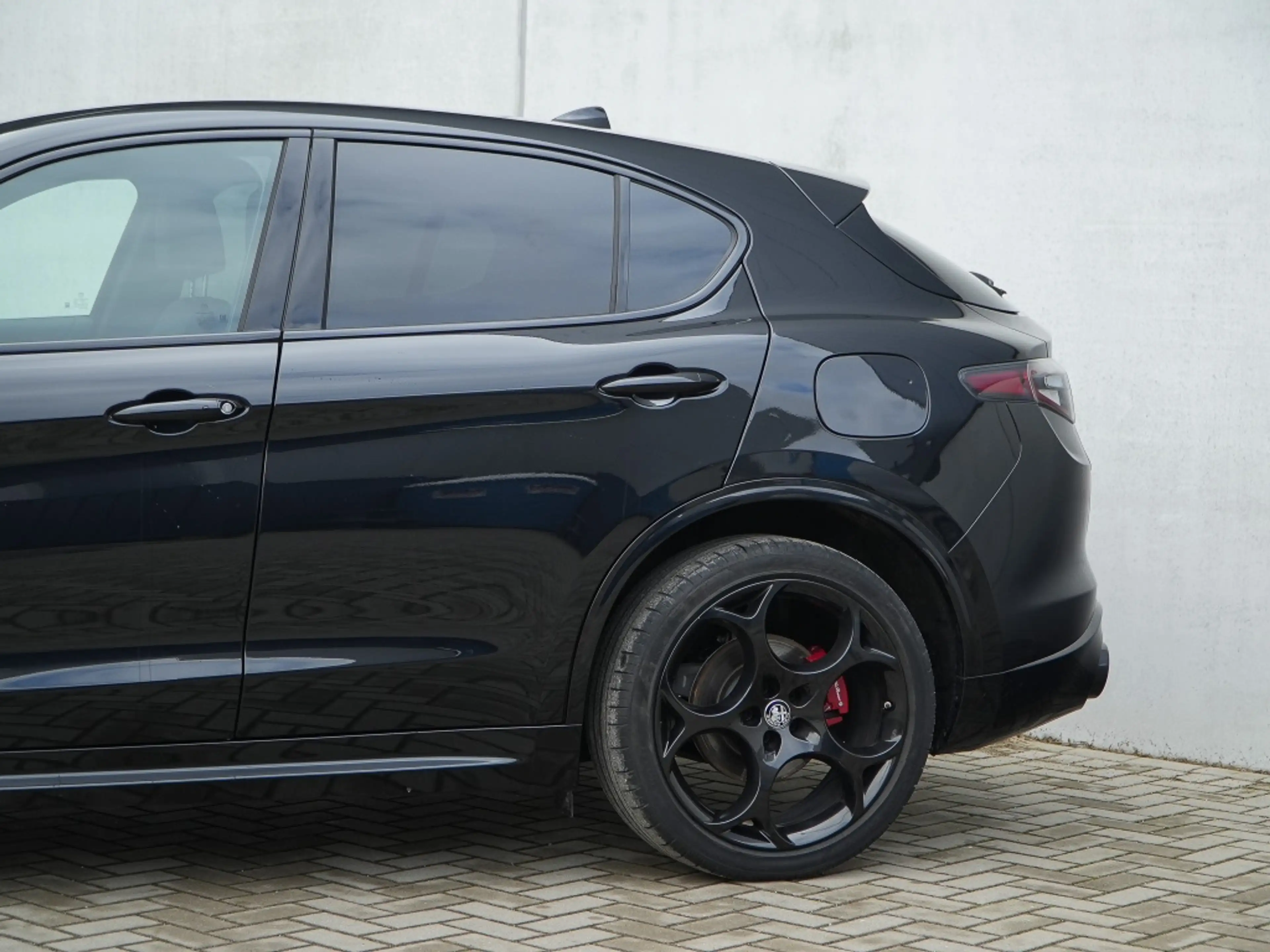 Alfa Romeo Stelvio 2.0 Turbo 280 PK AWD Competizione | Veloce | Pano — photo 15