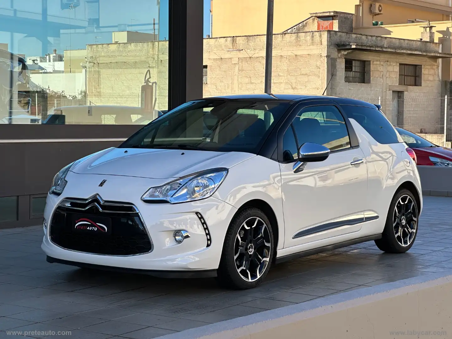 DS Automobiles DS 3 DS 3 1.6 e-HDi 110 air. Sport Chic Blanc - 1