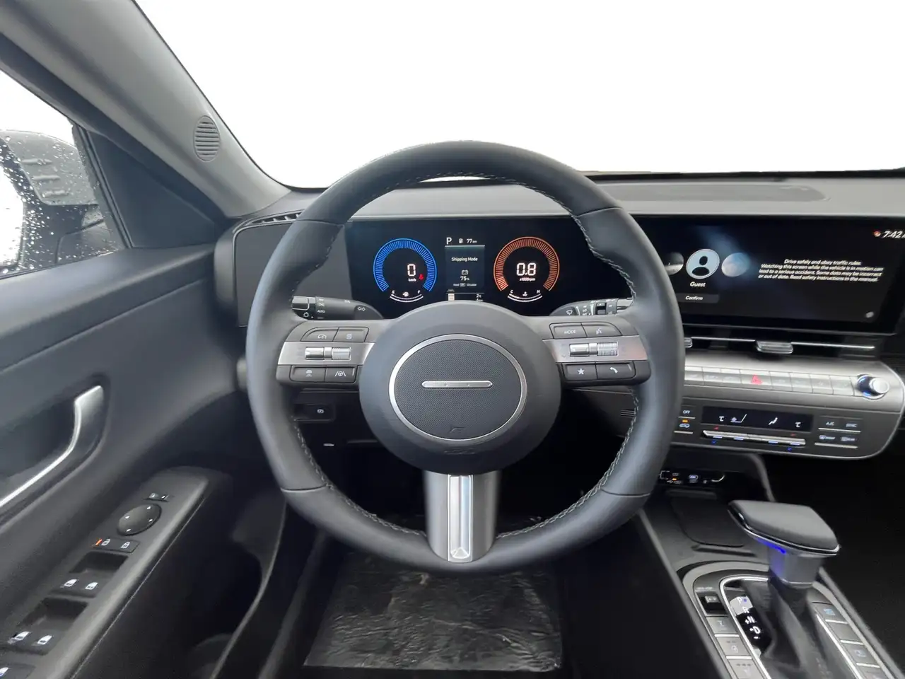 Hyundai KONA снимка Hyundai KONA