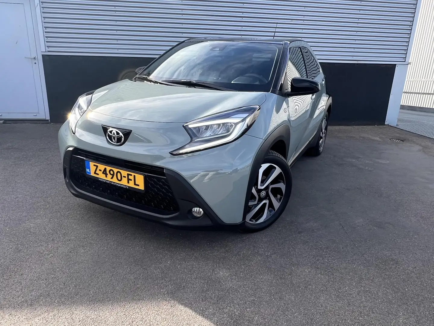 Toyota Aygo X 1.0 VVT-i MT Pulse 1e eign. NL-auto, BTW-auto, App Grün - 2