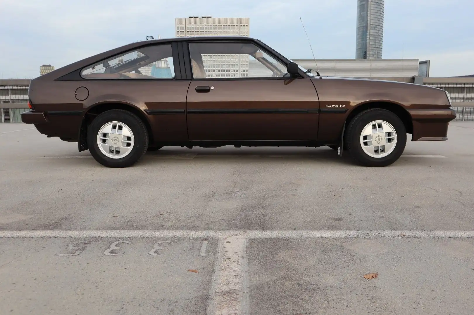 Opel Manta B CC 1.8 Berlinetta Bruin - 1