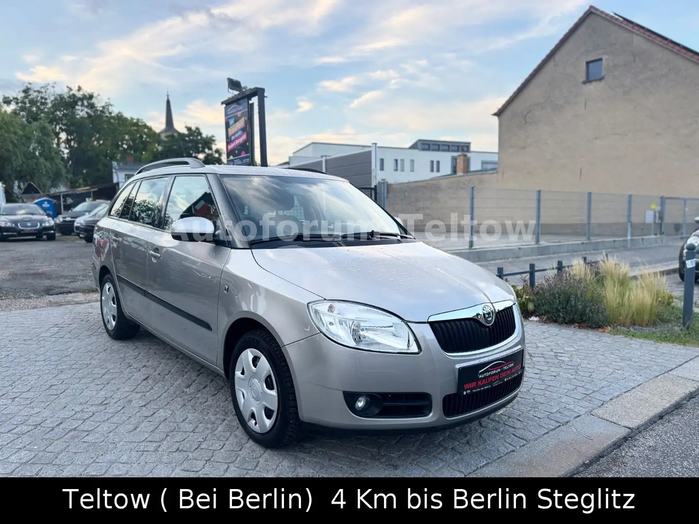 Skoda Fabia Combi 1.4l Ambiente*5-Gang*1.Hand*47TKM*SH - 1
