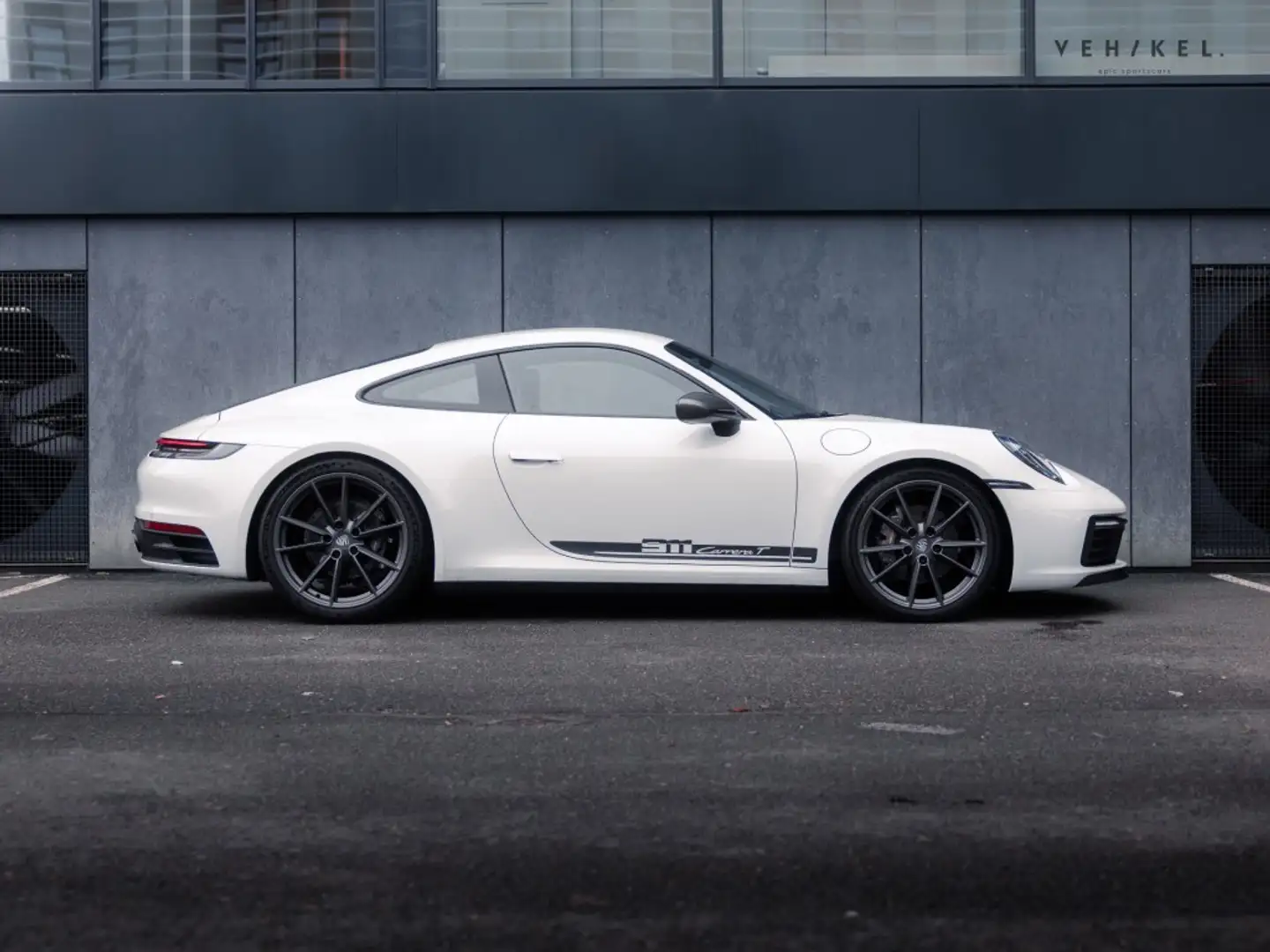 Porsche 992 3.0 CARRERA T  Origineel NL  BTW auto Blanc - 2