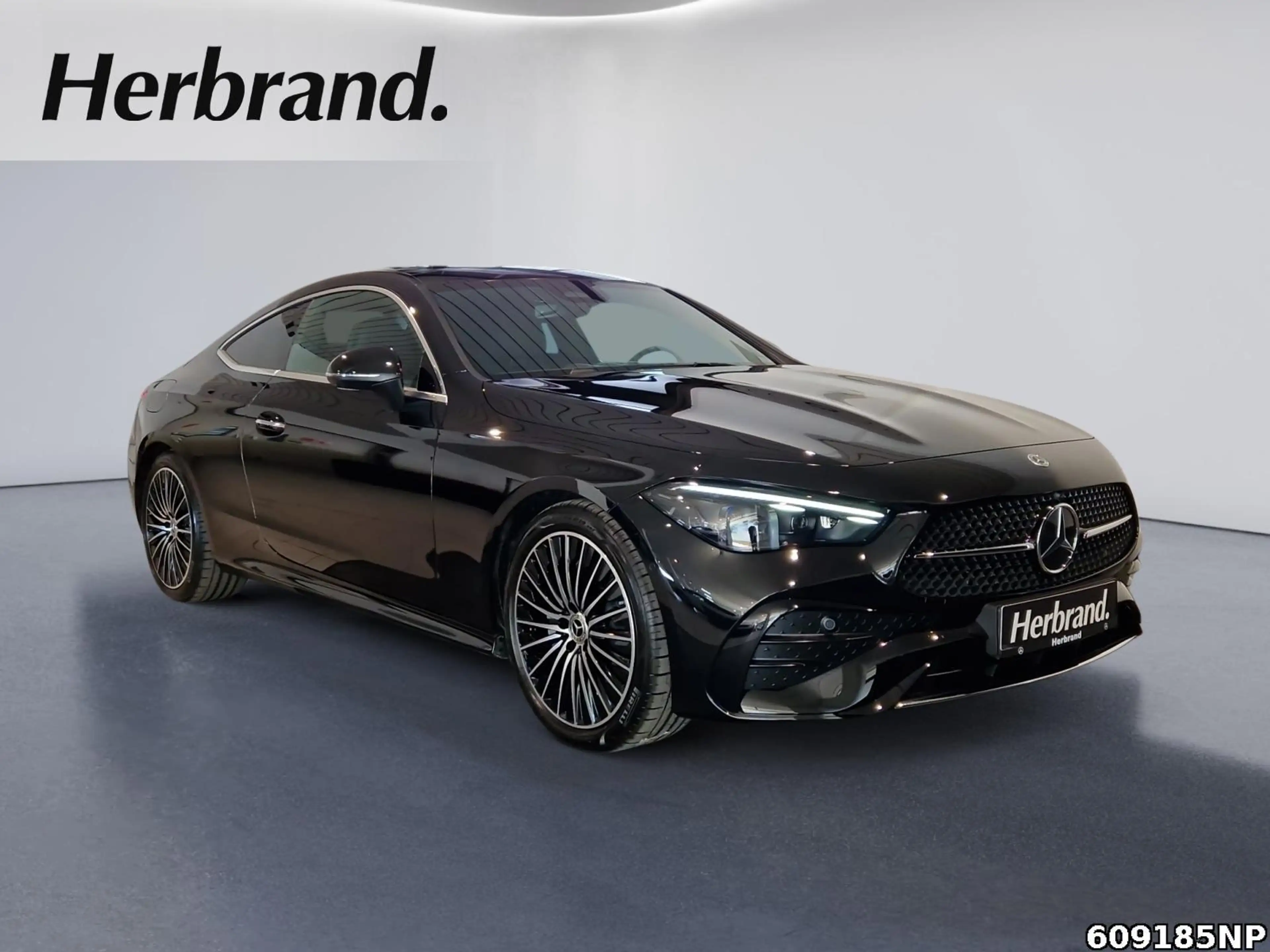 Mercedes-Benz CLE 300 4M AMG Coupé Pano Digital-Light 360° — photo 2