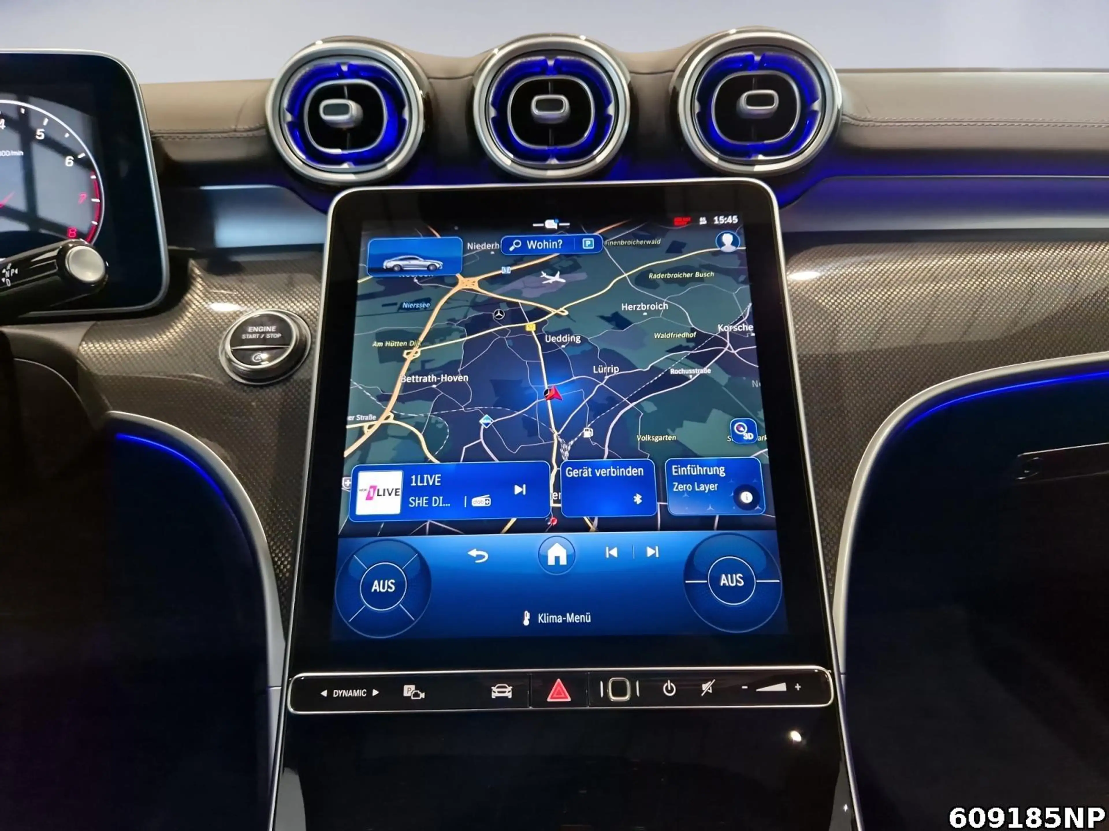 Mercedes-Benz CLE 300 4M AMG Coupé Pano Digital-Light 360° — photo 12
