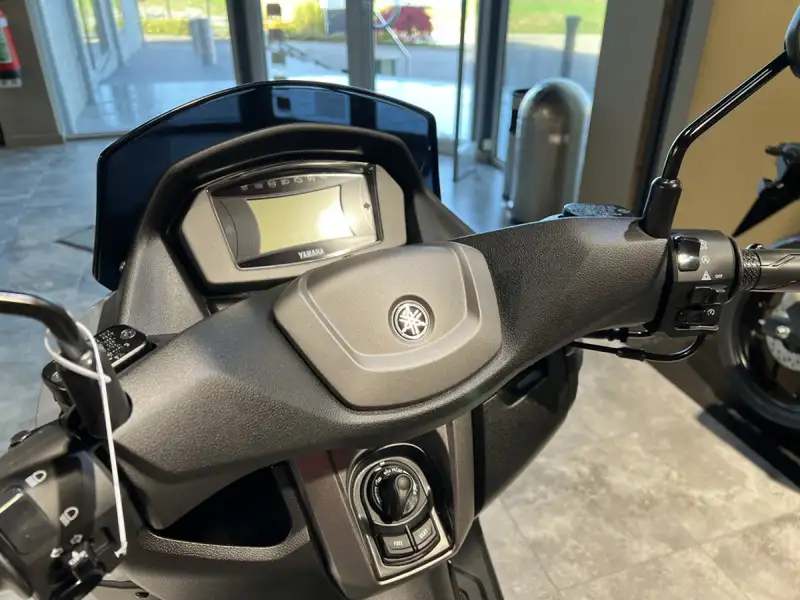 Yamaha NMAX - foto 6
