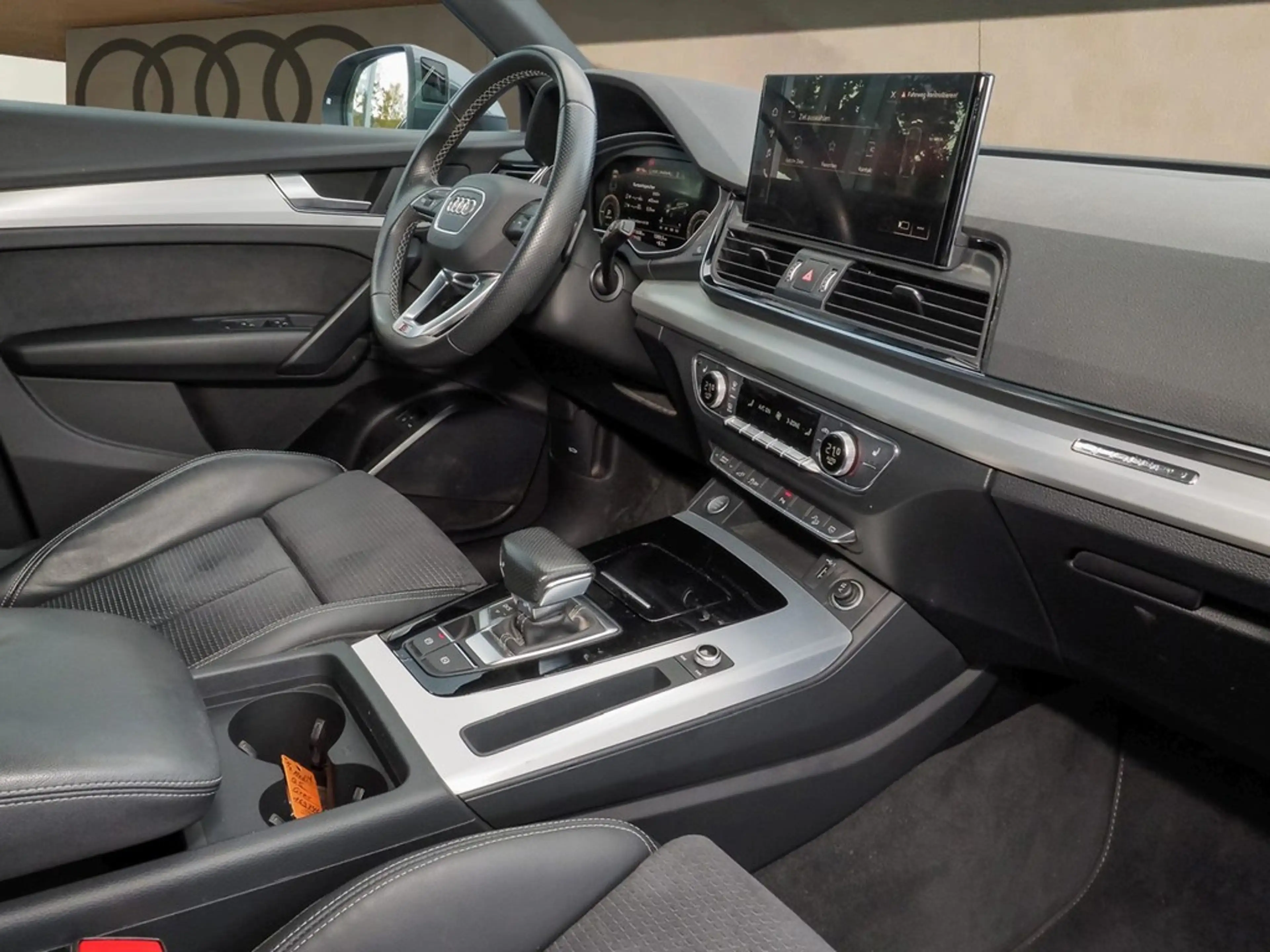 Audi Q5 50 TFSI e quattro S line PANO*AHK*R-CAM*NAVI*AC... — photo 13