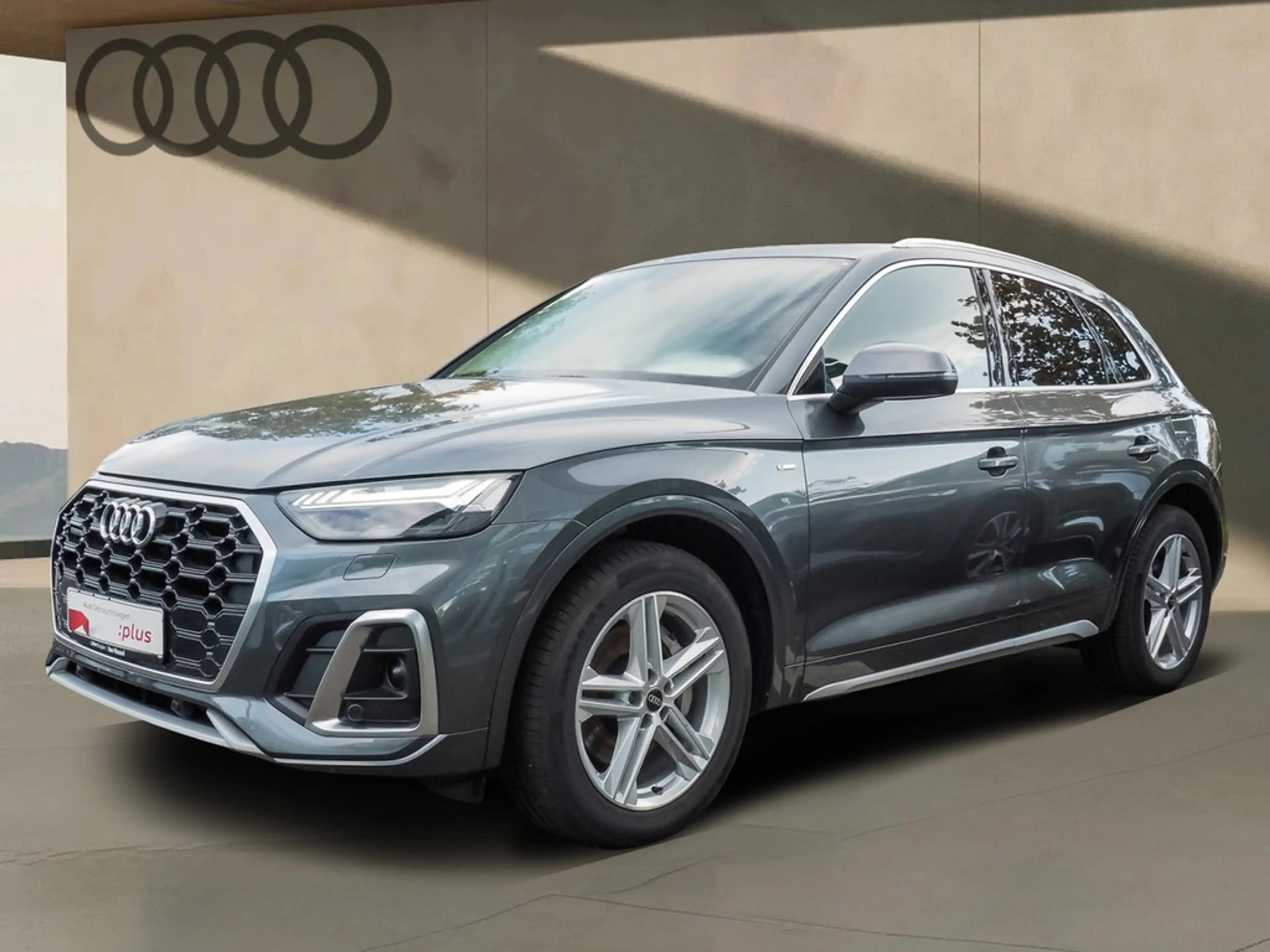 Audi Q5 50 TFSI e quattro S line PANO*AHK*R-CAM*NAVI*AC... — photo 2