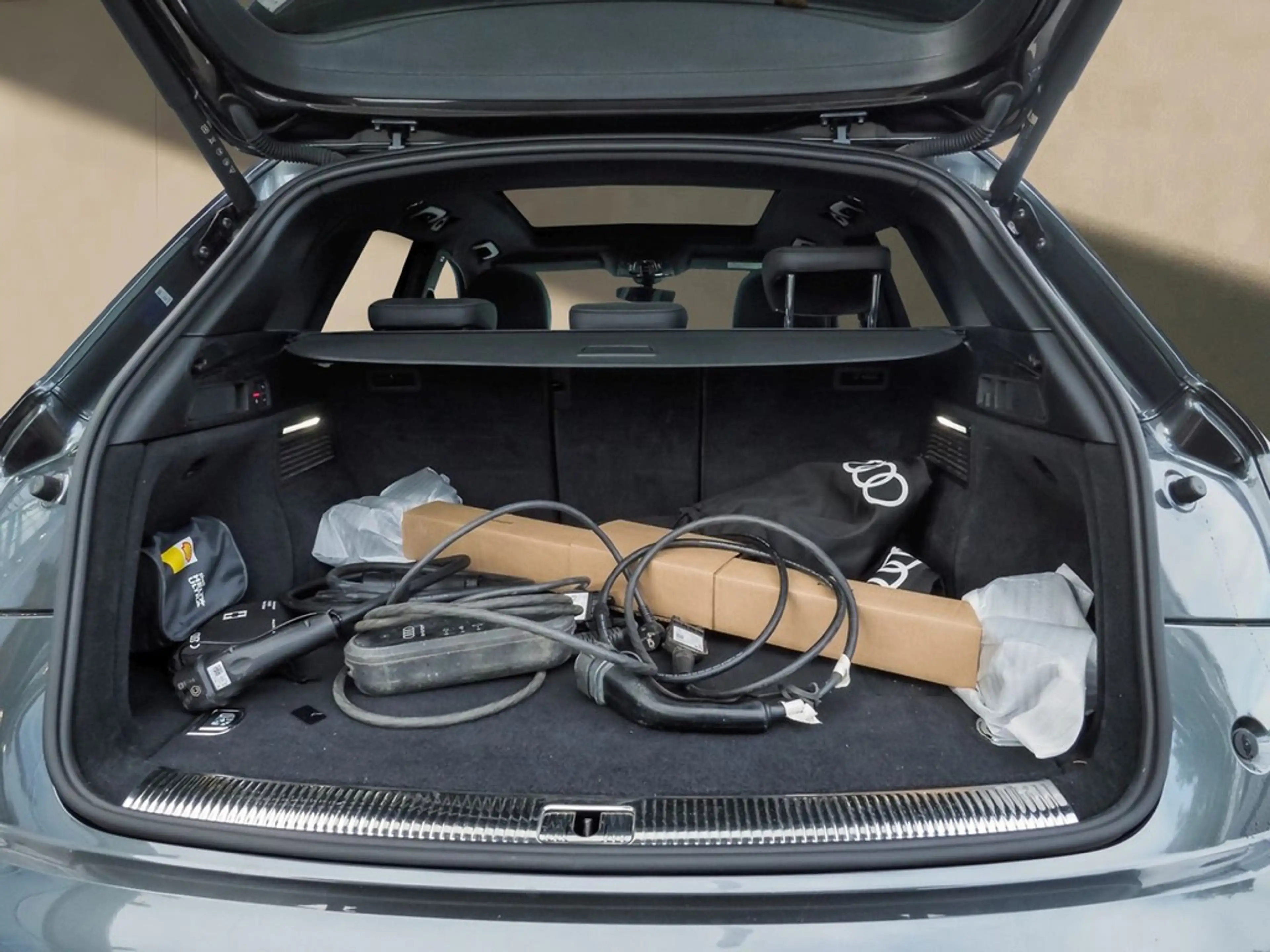Audi Q5 50 TFSI e quattro S line PANO*AHK*R-CAM*NAVI*AC... — photo 11