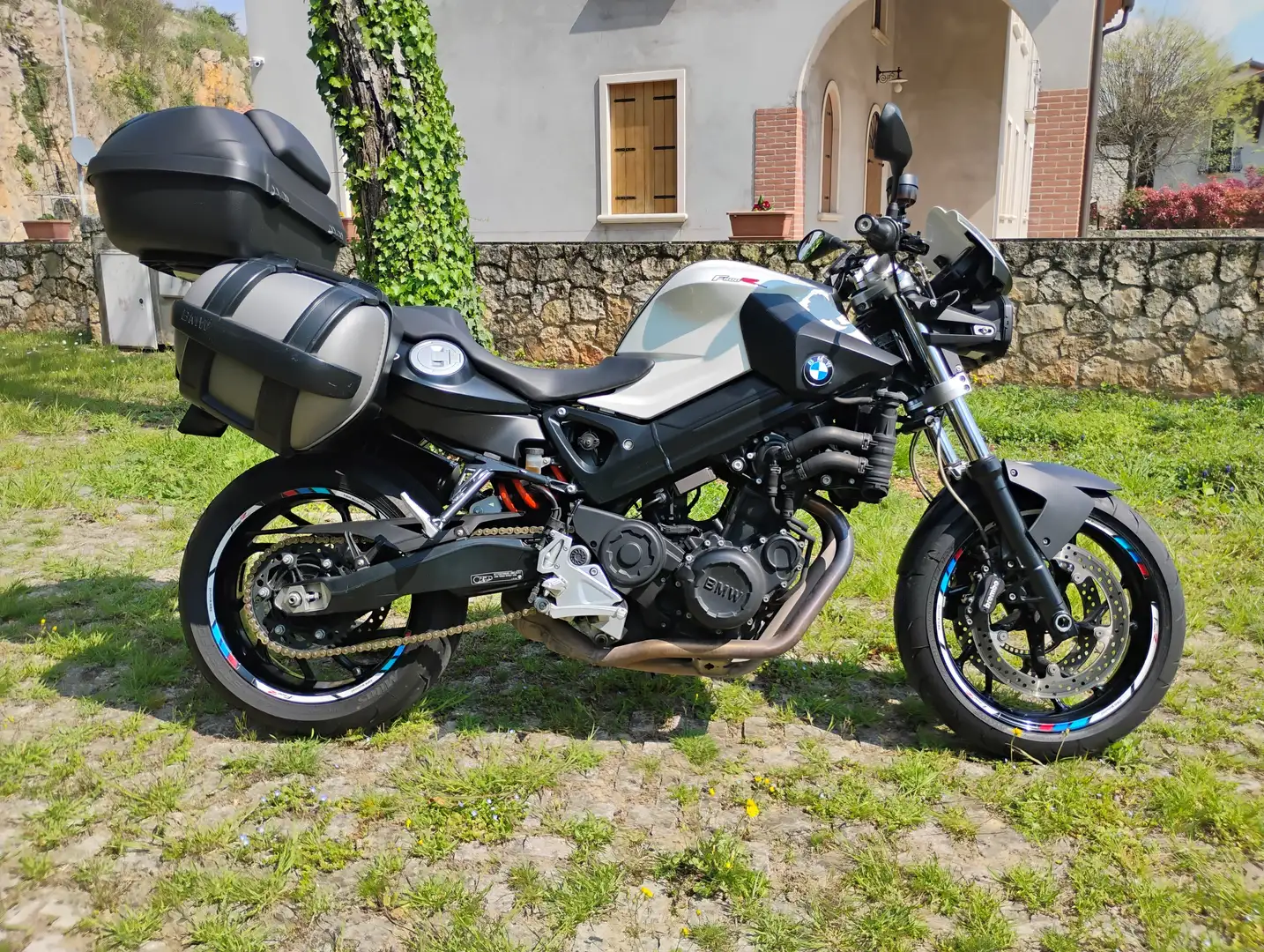 BMW F 800 R Biały - 1