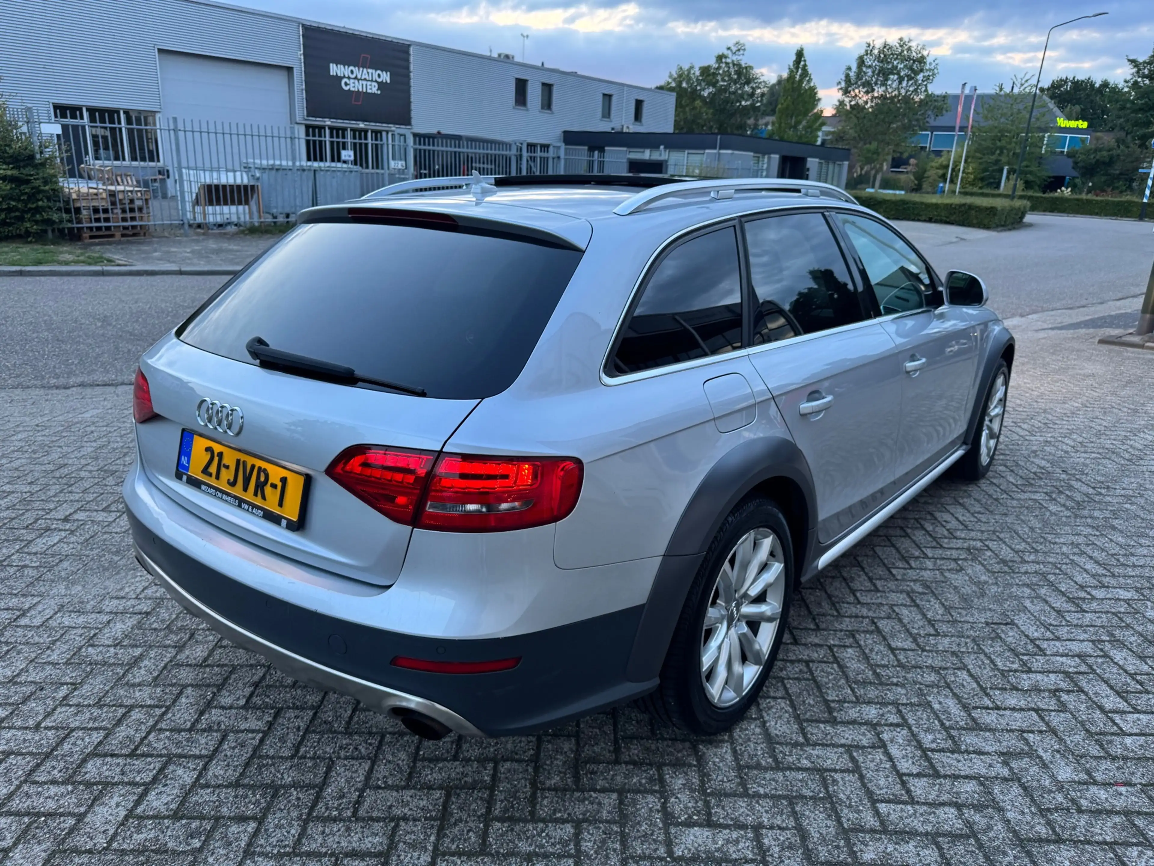 Audi A4 allroad quattro 2.0 TFSI Pro Line Panodak,Half leer,Trkhaa — photo 10