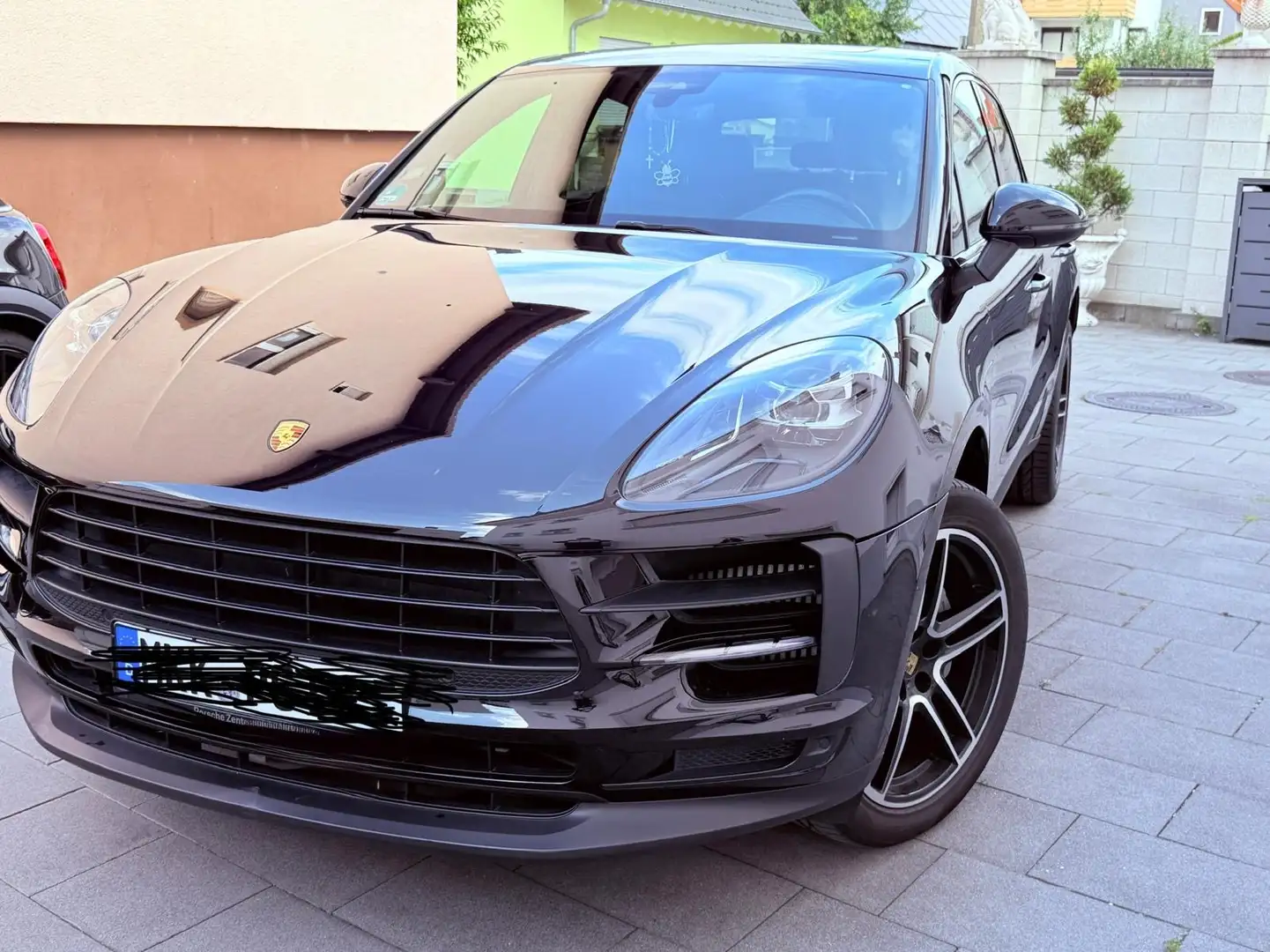 Porsche Macan S Schwarz - 1