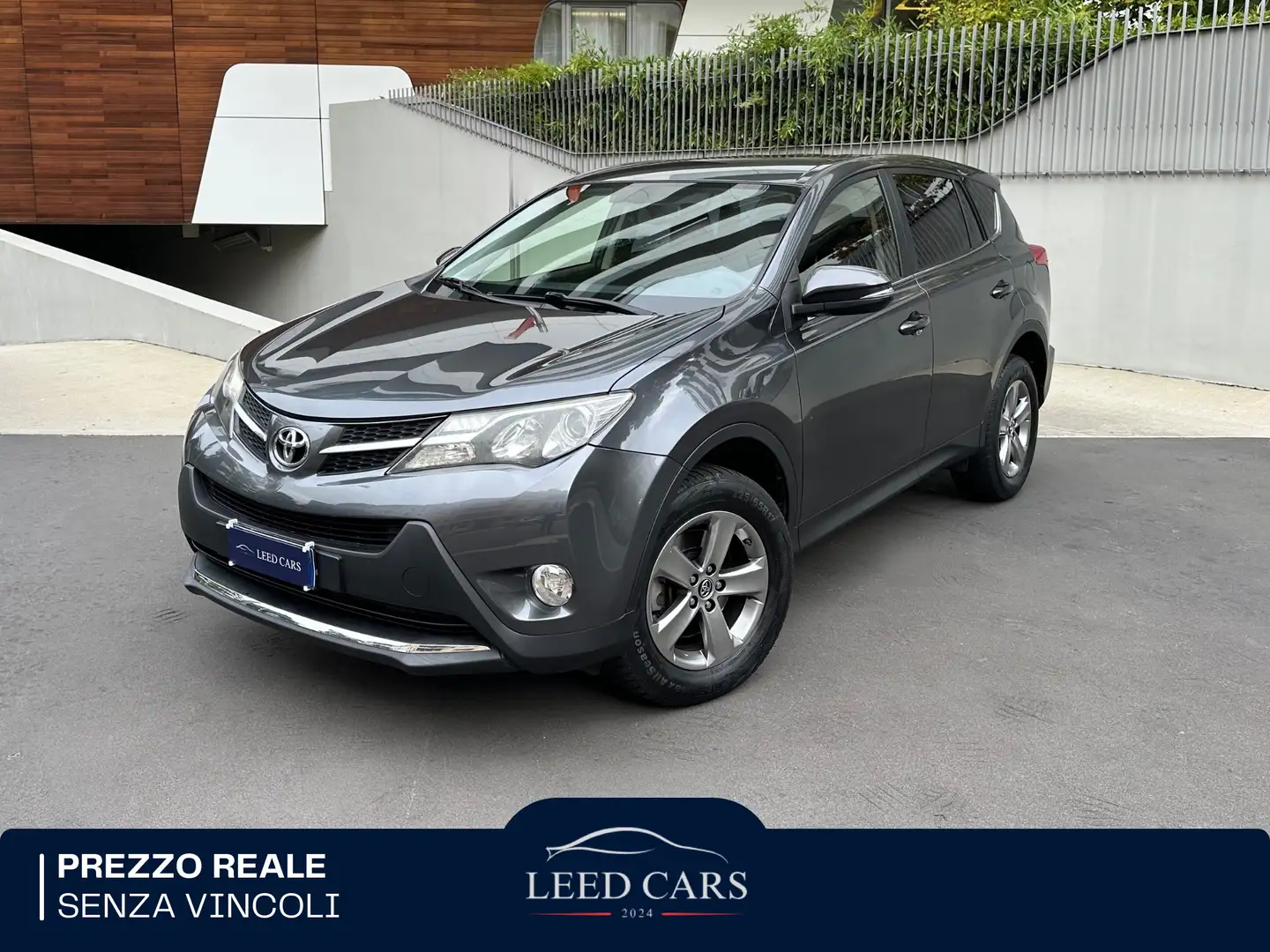 Toyota RAV 4 2.0 d-4d Style 124CV UNICO PROP. | TAGLIANDI Grau - 1