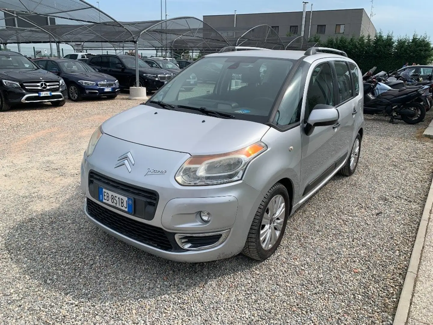 Citroen C3 Picasso 1.4 VTi 95 Exclusive Style Grigio - 1