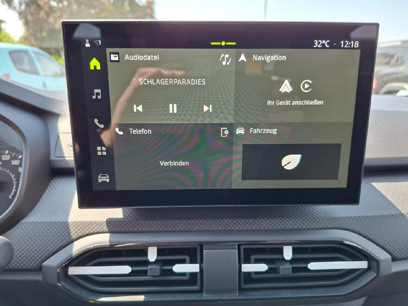 Dacia Sandero Essential*AppleCar*Tempo*Klima*DAB — photo 11