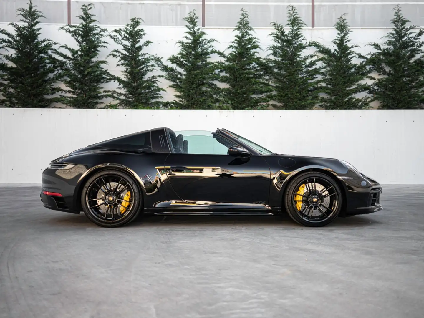 Porsche 992 Targa 4 GTS PDK Negro - 1