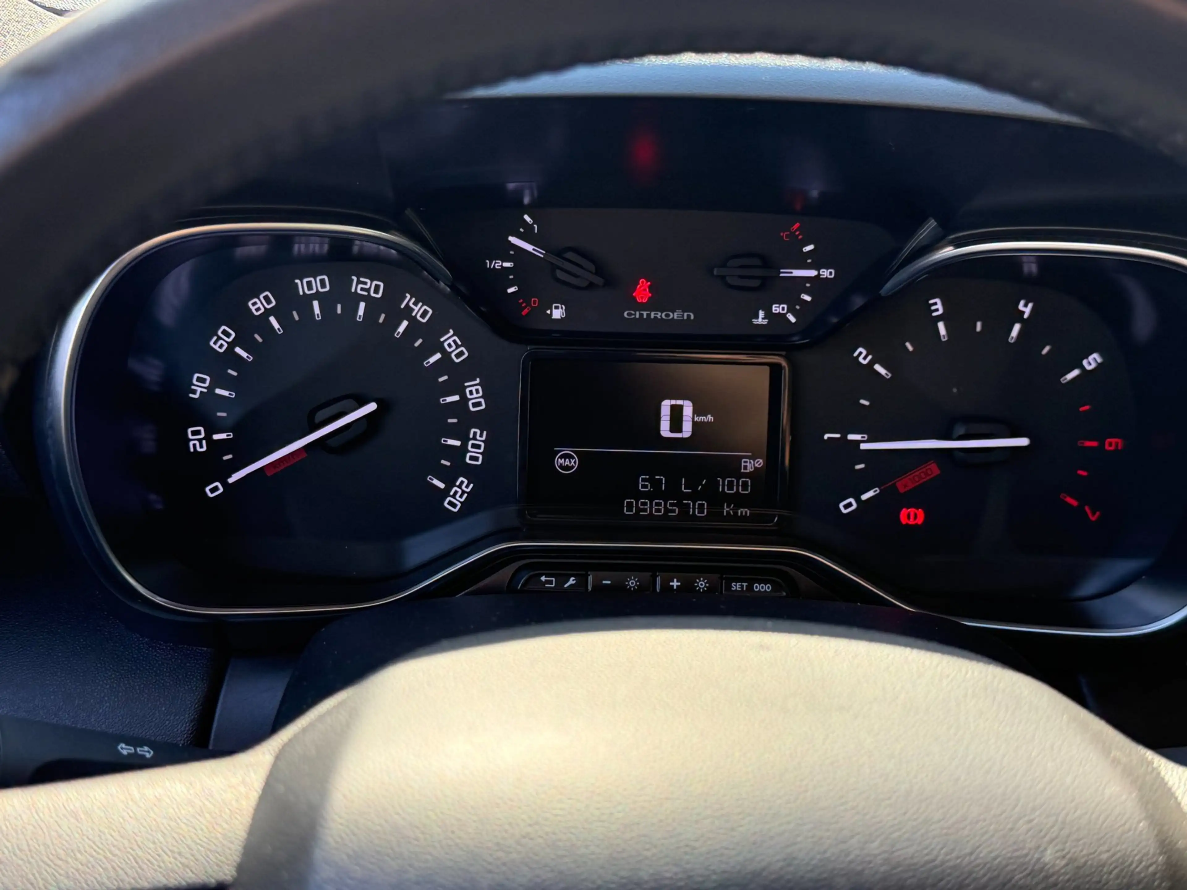 Citroen C3 Aircross 1.2 PureTech Shine Pack - Navigatie / Apple CarPla — photo 3