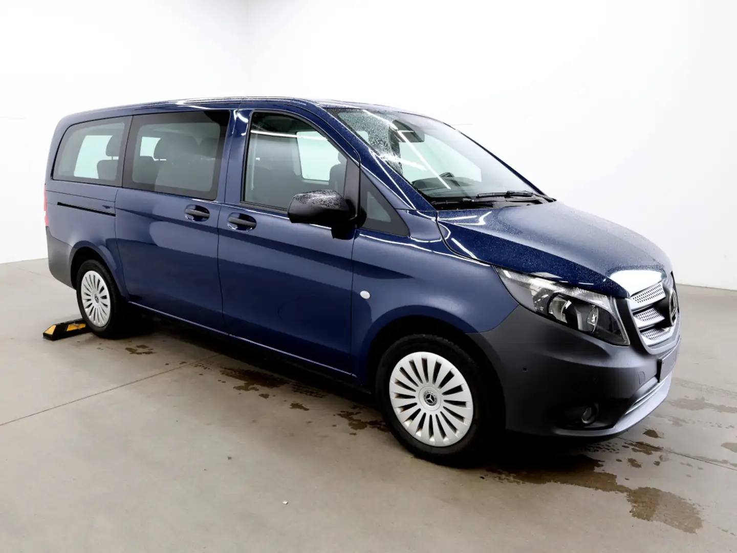 Mercedes-Benz Vito 114 TourerPro,lang,Automatik,8Sitze,Kamera Blau - 2
