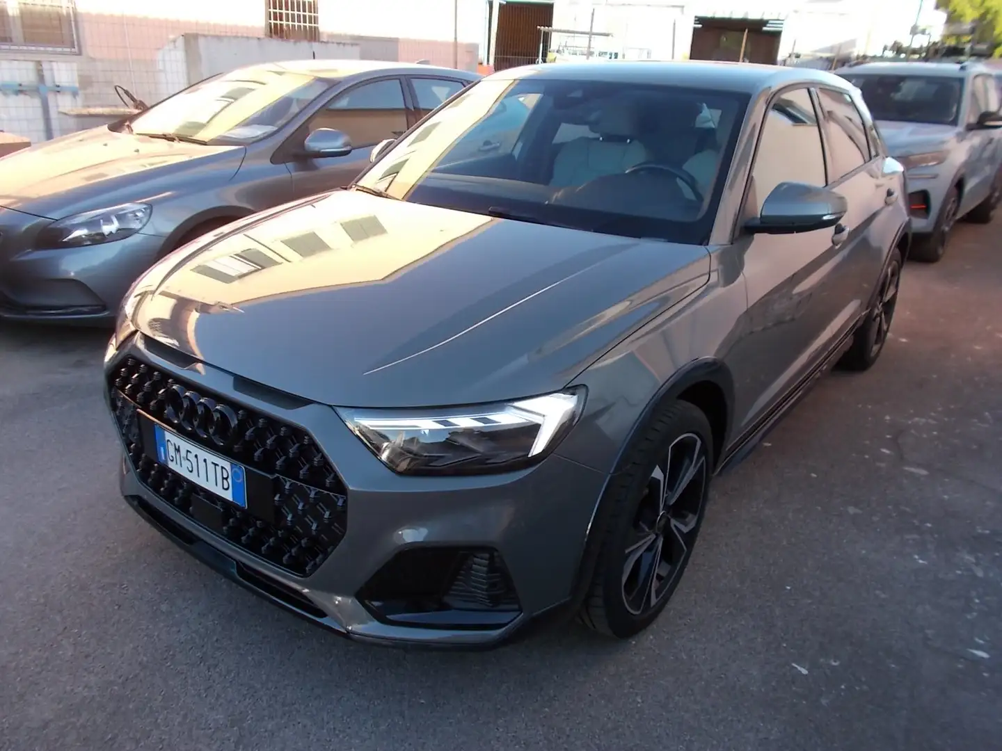 Audi A1 Allstreet 30 1.0 tfsi Admired 110cv Grigio - 1