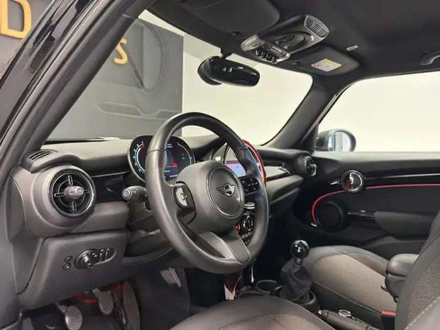 MINI One — photo 14