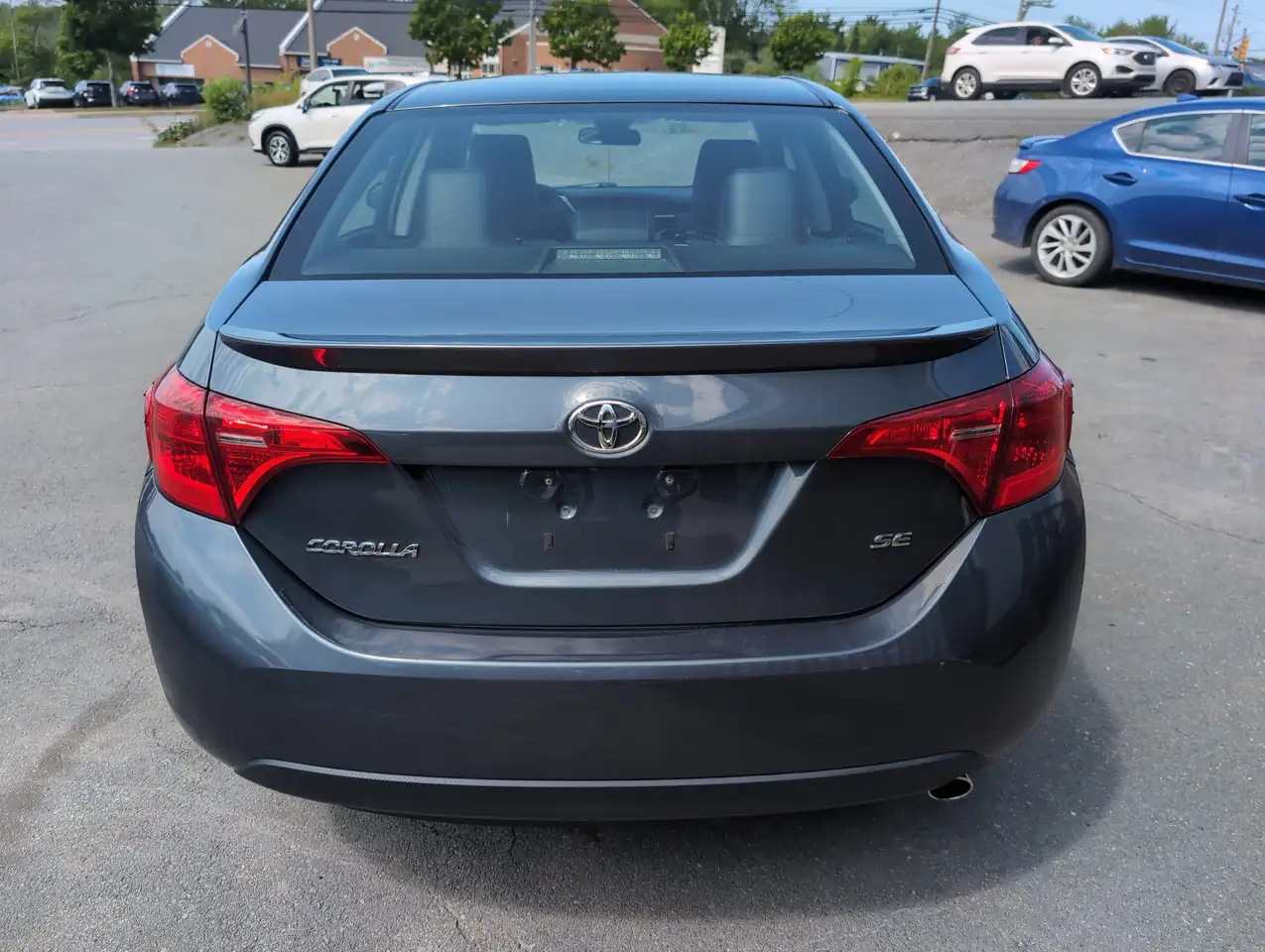 Toyota Corolla снимка Toyota Corolla