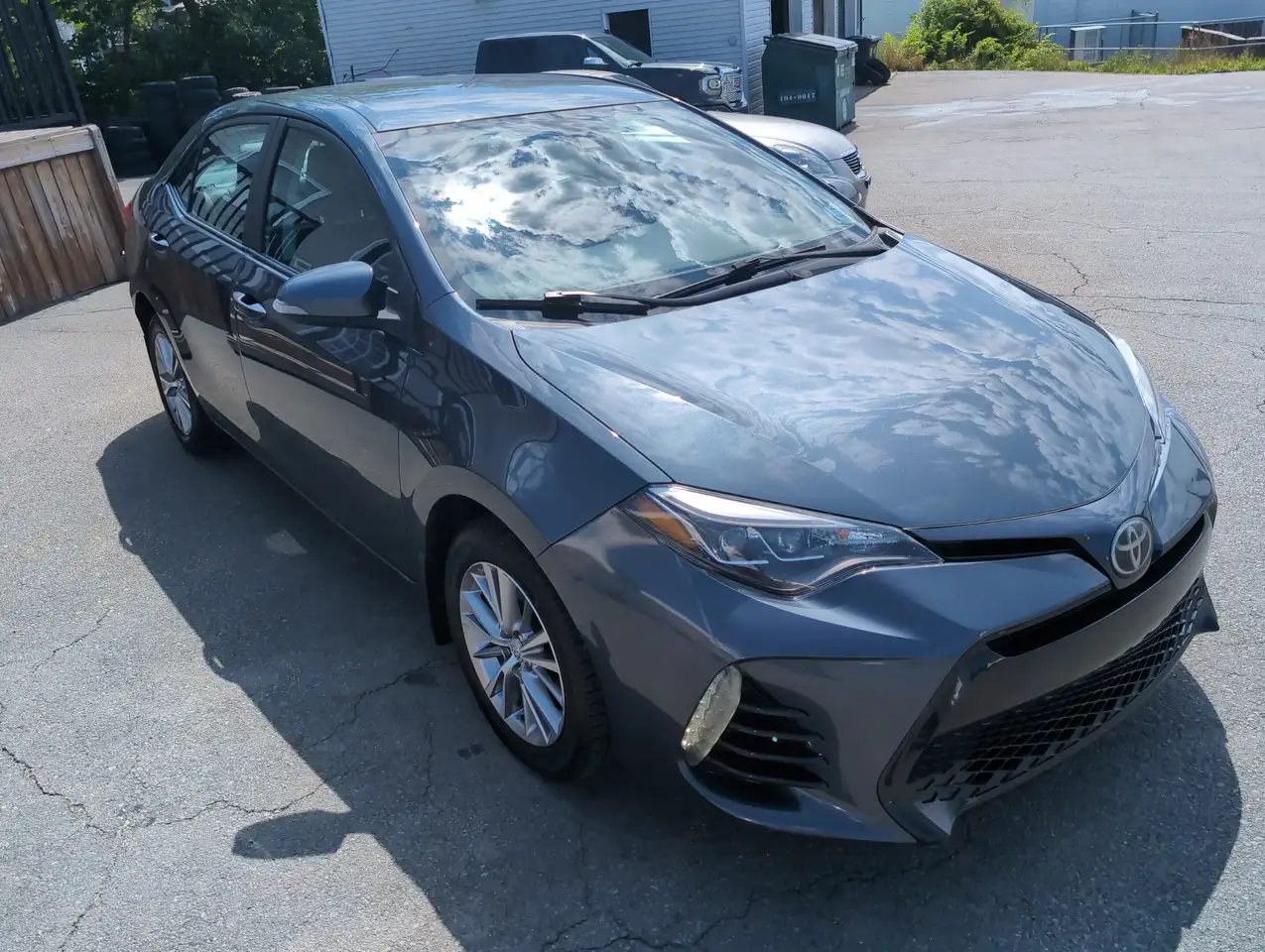 Toyota Corolla снимка Toyota Corolla