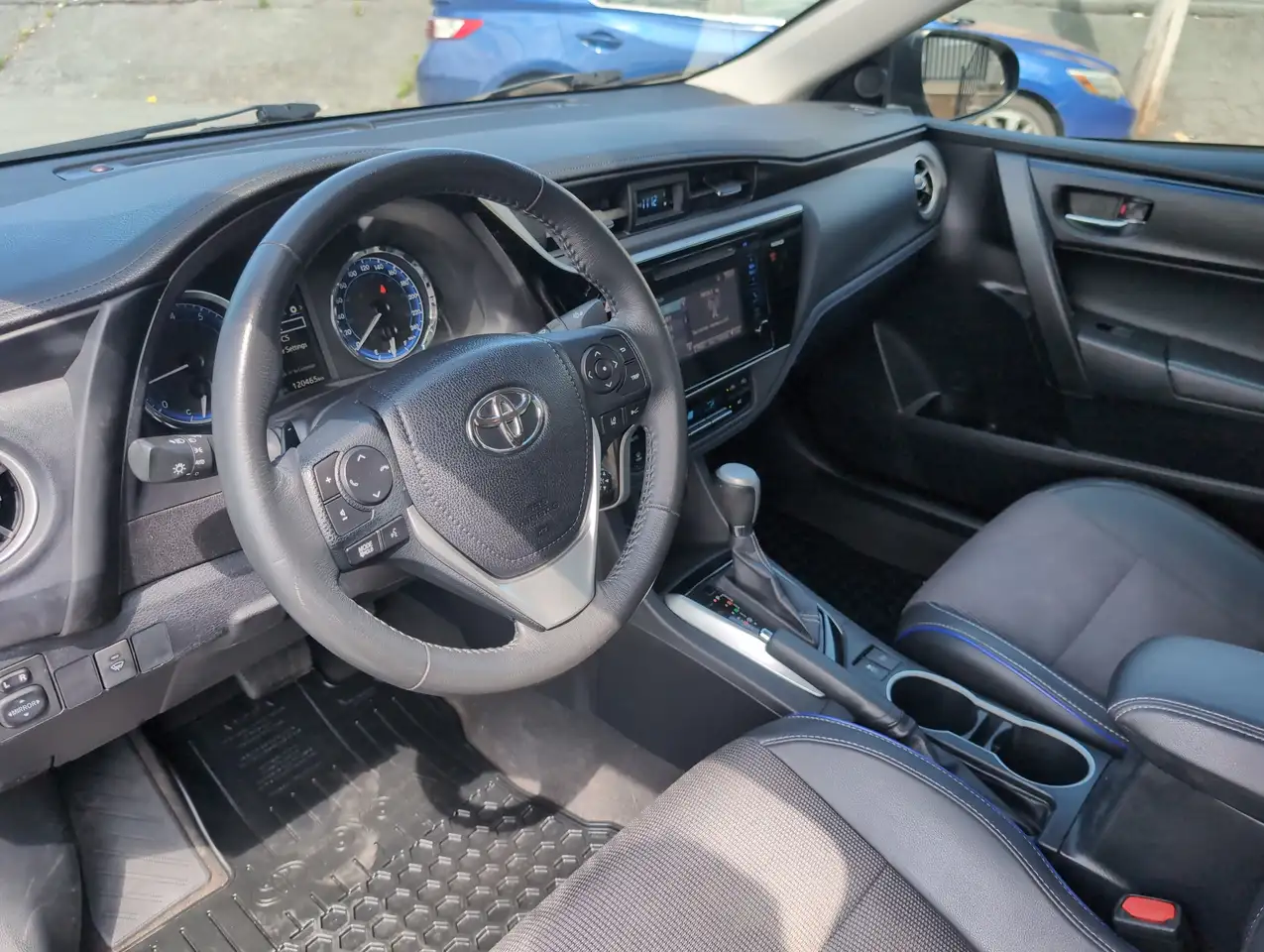 Toyota Corolla снимка Toyota Corolla
