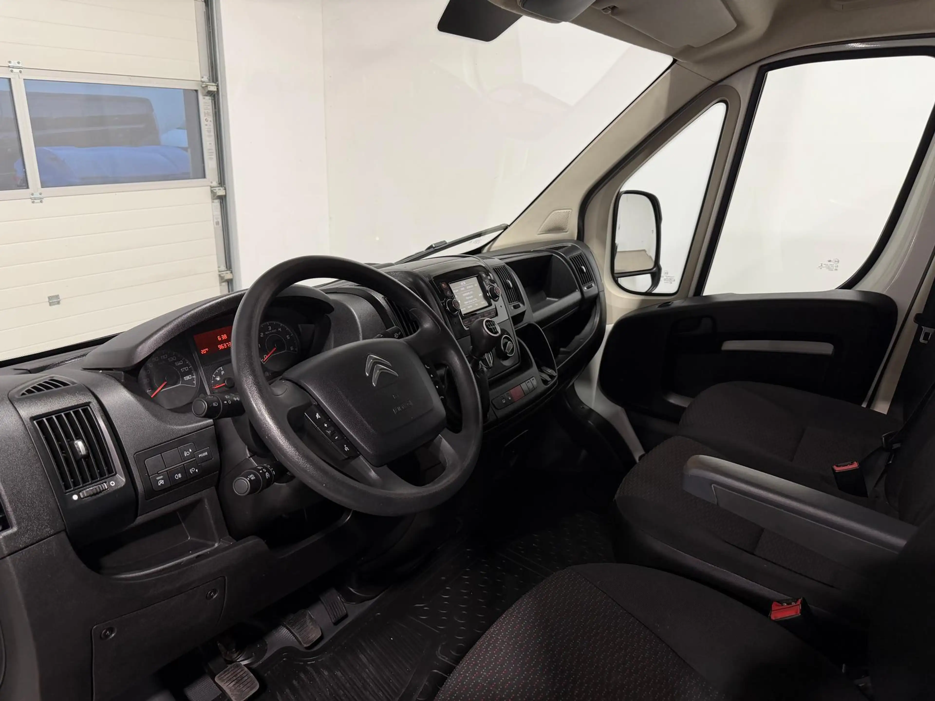 Citroen Jumper 35,Kasten-Doka(6-Si.),L3H2,AHK,2 Schiebet. — photo 13