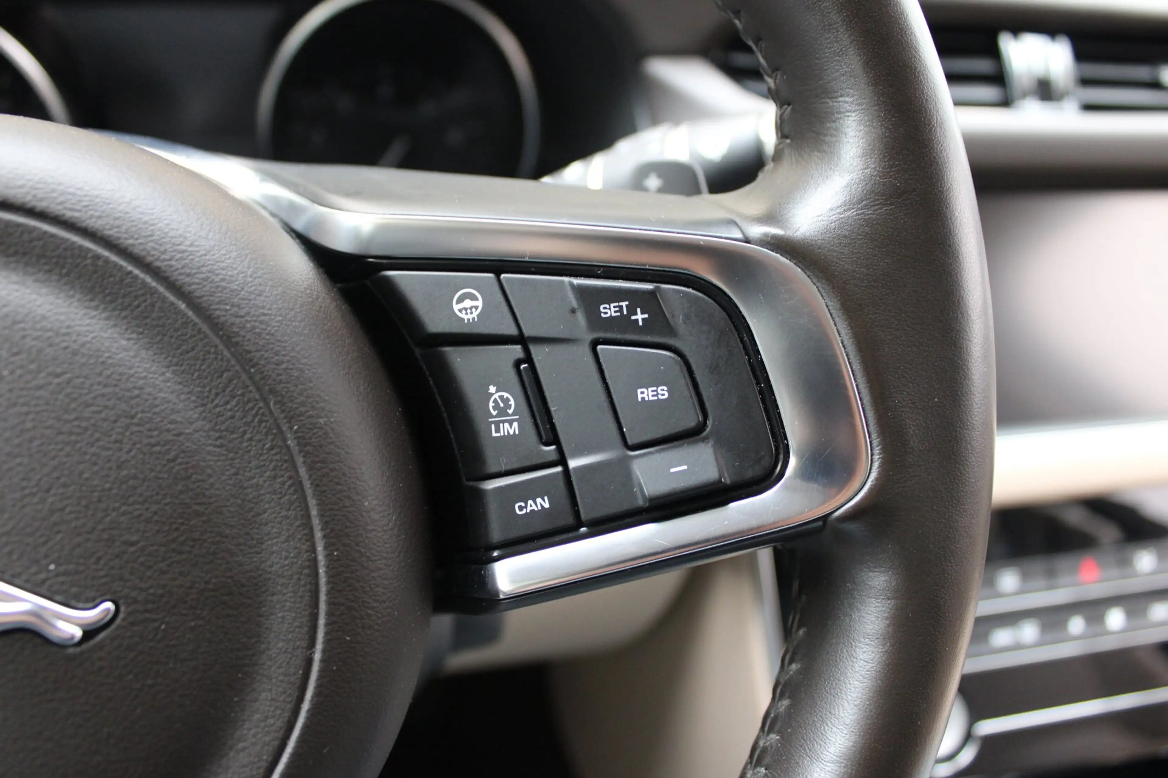 Jaguar XF 2.0 R-Sport|PDC|Camera|Stoel/Stuurverwarming|NAP — photo 20