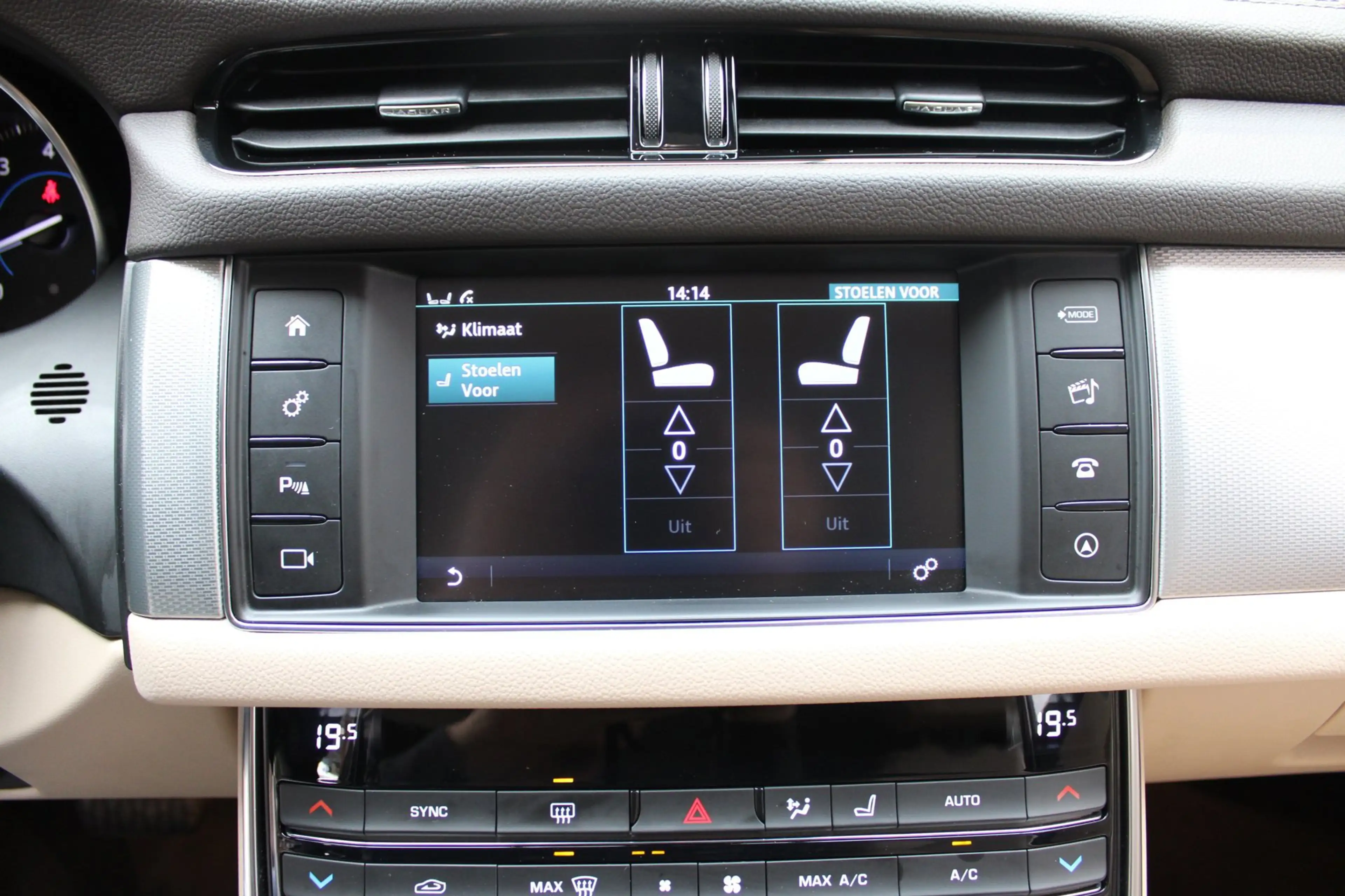 Jaguar XF 2.0 R-Sport|PDC|Camera|Stoel/Stuurverwarming|NAP — photo 30