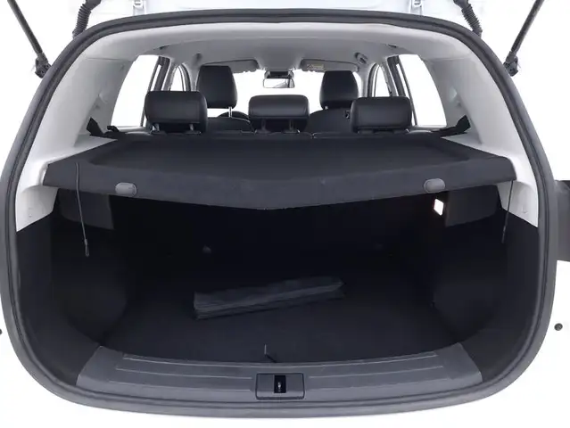 MG ZS view 14