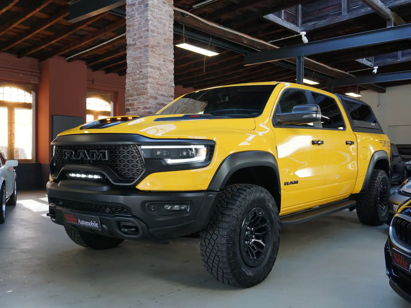 Dodge RAM 1500 TRX 6.2L V8 SMARTCUP Leder Pano HuD H&K Gelb - 1