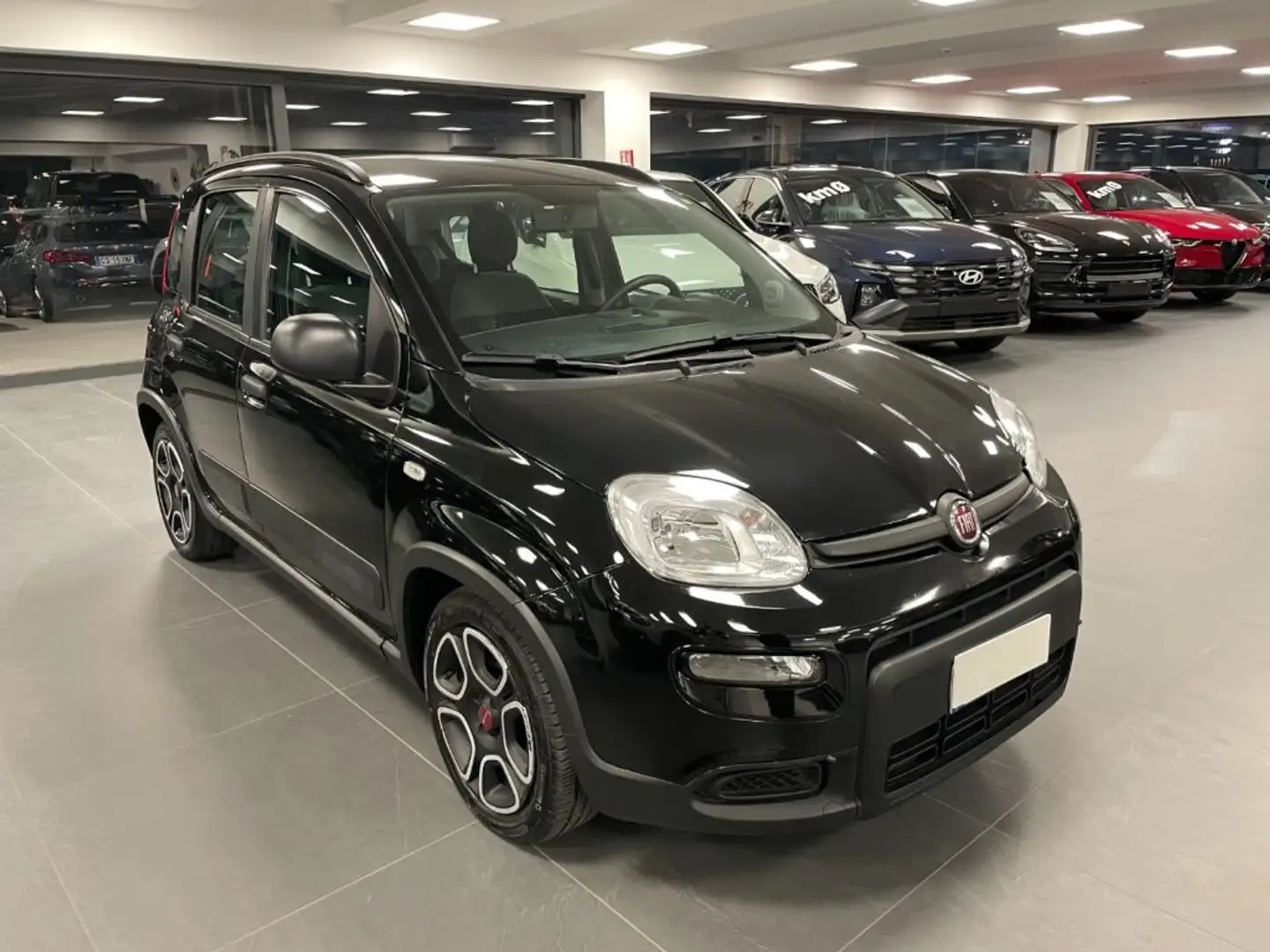 Fiat Panda 1.0 Hybrid 70 CV City Life Negro - 1
