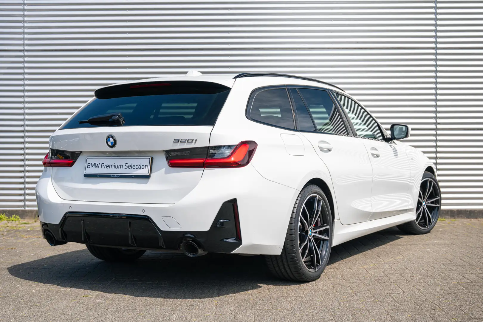 BMW 320 3 Serie Touring 320i M Sport Automaat / Panoramada Blanc - 2