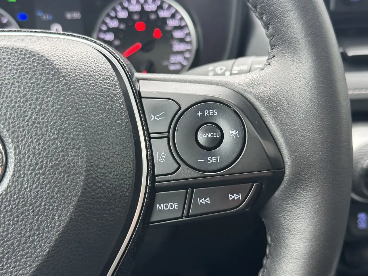 Toyota RAV 4 снимка Toyota RAV 4