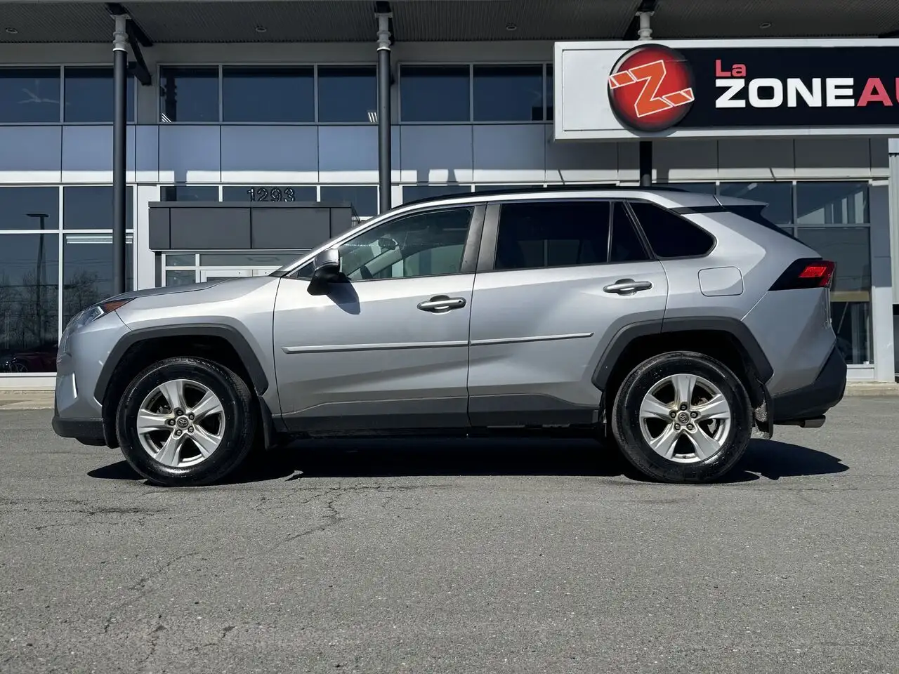 Toyota RAV 4 снимка Toyota RAV 4