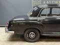 Mercedes-Benz 220 220S "Driving project" Either restore it or just d Negro - thumbnail 29
