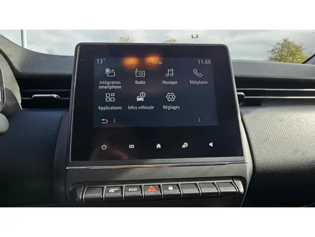 Renault Clio view 9