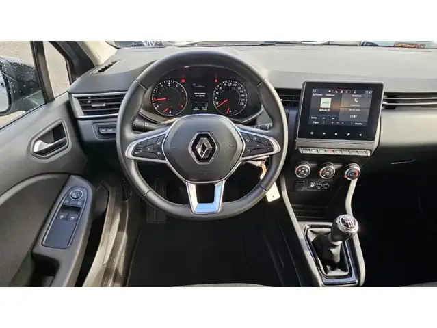 Renault Clio view 7