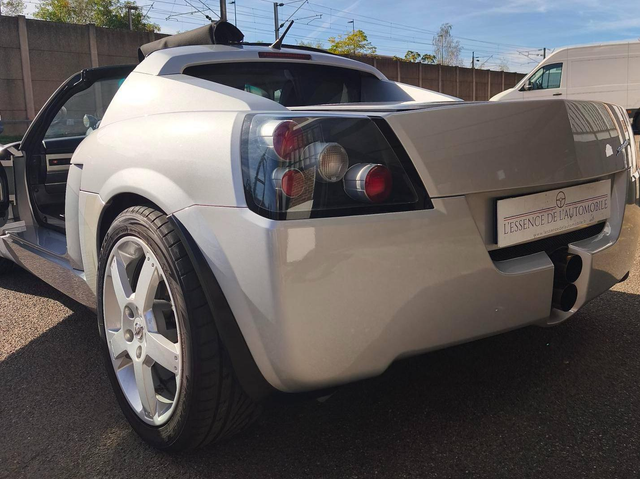 Opel Speedster Speedster 2.2i 16V