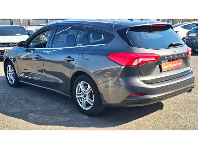 Ford Focus view 20
