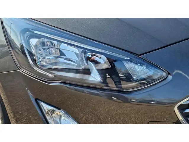 Ford Focus view 16